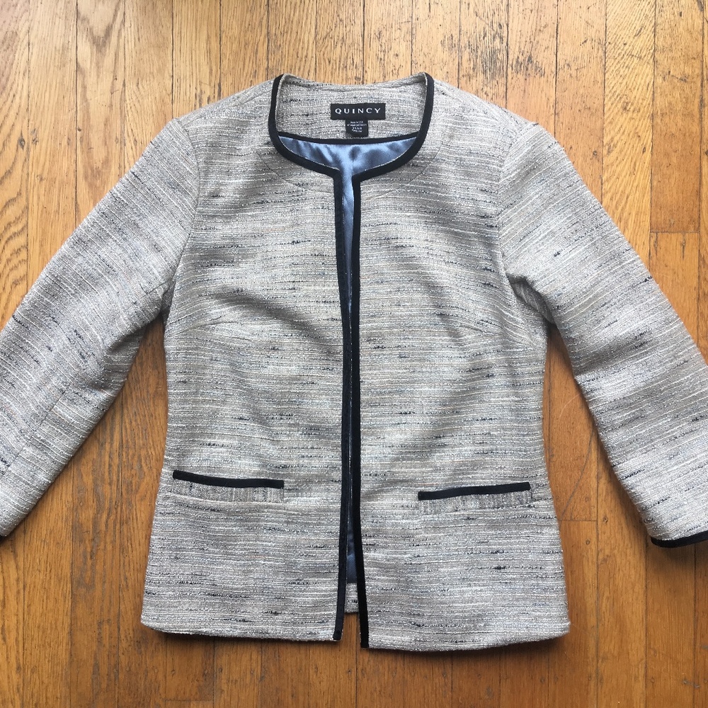 Quincy Size S Chanel-Style Emma Boucle Jacket